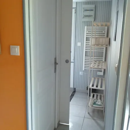 Guest house Le Relais De La Chaussee Neuilly-la-Foret