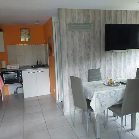 Le Relais De La Chaussee 2* Neuilly-la-Foret