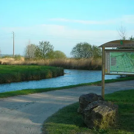 Le Relais De La Chaussee 2*