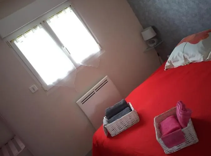 Le Relais De La Chaussee Casa de hóspedes Neuilly-la-Foret