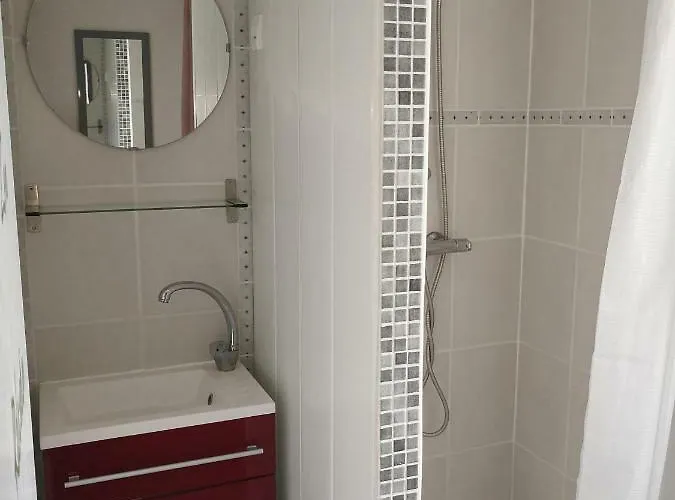 Le Relais De La Chaussee Casa de hóspedes Neuilly-la-Foret